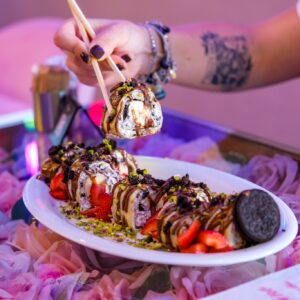 Oreo Crepe Roll