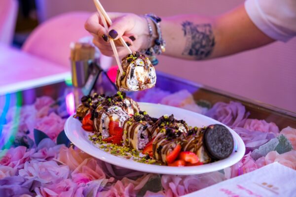 Oreo Crepe Roll